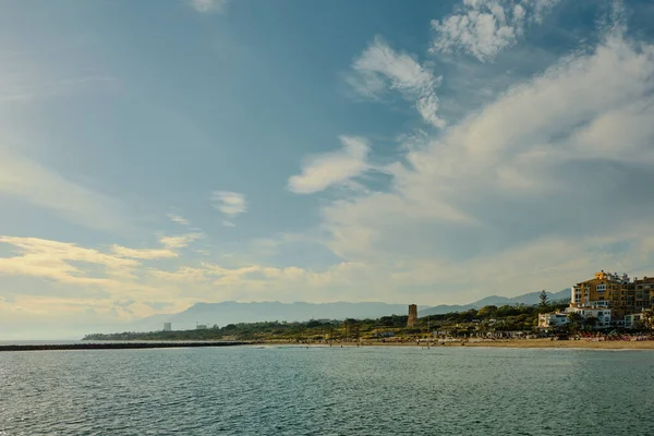 Una Hermosa Vista Del Mar Mediterráneo Rompeolas Rocosas Playa Cabopino — Foto de Stock