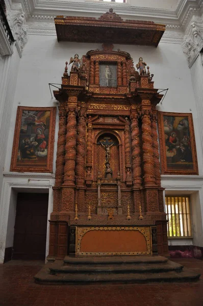 Goa India 2014年5月30日 世贸大教堂是印度果阿最大的教堂 由罗马天主教徒在葡萄牙统治下建造 — 图库照片