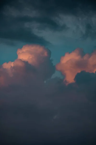 Impresionante Puesta Sol Con Cielo Naranja Muy Colorido Nubes —  Fotos de Stock