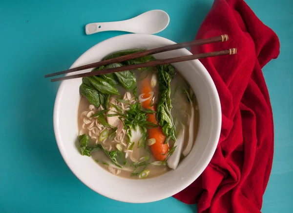 Sopa Macarrão Frango Caseiro Com Ramen Verduras — Fotografia de Stock