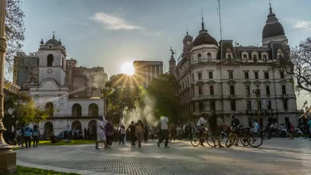 Άνθρωποι Διαδηλώνουν Κατά Διάρκεια Των Εορτασμών Για Την Ημέρα Της — Αρχείο Βίντεο