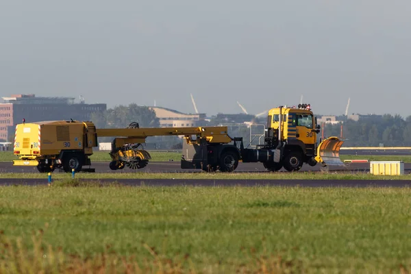 Розчищення Аеродрому Аеропорту Амстердам Схіпхол — стокове фото