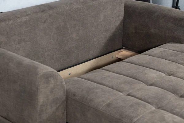 Nahaufnahme Eines Drapierten Sofas Das Sich Ein Schlechtes Verwandelt — Stockfoto