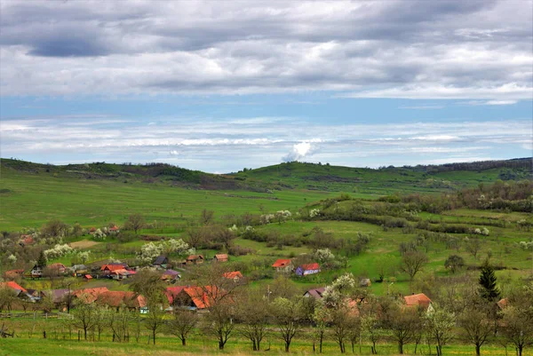 Village Entre Les Collines Transylvanie — Photo