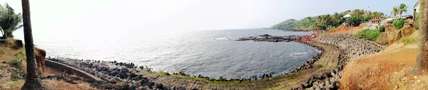 Panoramic Shot Brick Path Leads Lake Resort Area — Stock Photo, Image