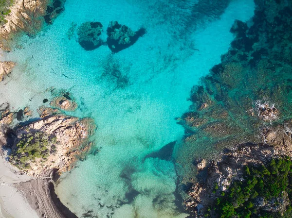 从上方俯瞰美丽的绿松石海 翡翠海岸 沐浴的王子海滩 圣多美和普林西比斯帕吉亚 令人叹为观止 — 图库照片