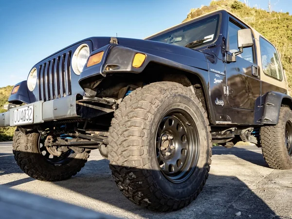 Auckland New Zealand 2021年4月29日 Jeep Wrangler Sport Large Tire — 图库照片