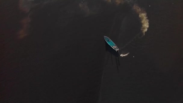 Una Representación Una Vista Aérea Del Puerto Pondicherry Con Barco — Vídeo de stock