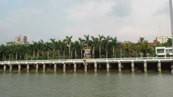 Ruhige Aussicht Auf Die Kokospalme Ufer Des Flusses Hoogly Kalkutta — Stockvideo