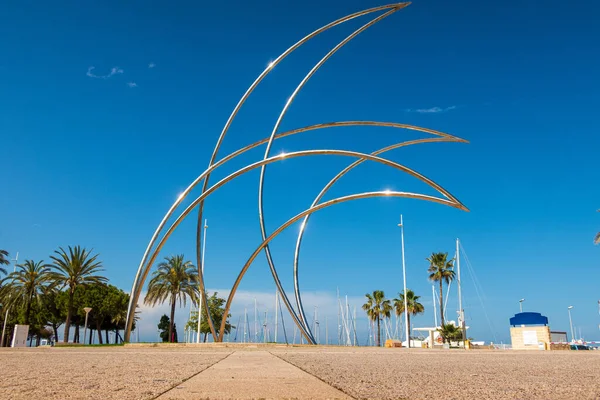 Una Vista Panorámica Una Escultura Metálica Minimalista Entrada Gandia Beach — Foto de Stock