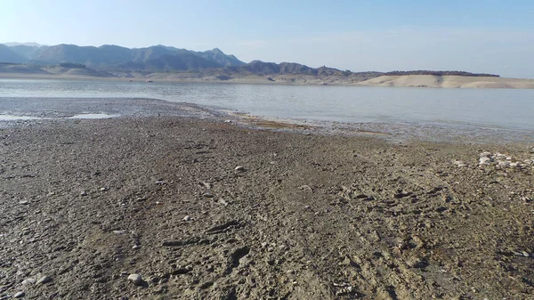 Primer Plano Lago Sobre Fondo Las Montañas — Foto de Stock