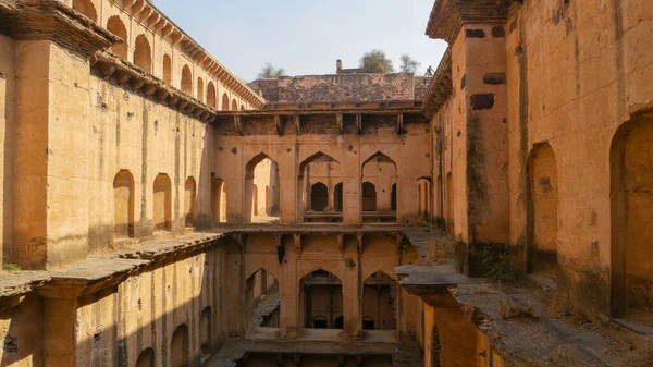 Όμορφη Θέα Του Neemrana Fort Palace Στο Rajasthan Ινδία — Φωτογραφία Αρχείου