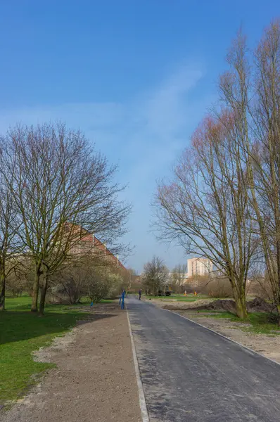 Poznan Poland Apr 2016 Footpath Park Leading Church Building Osiedle — Stock Photo, Image