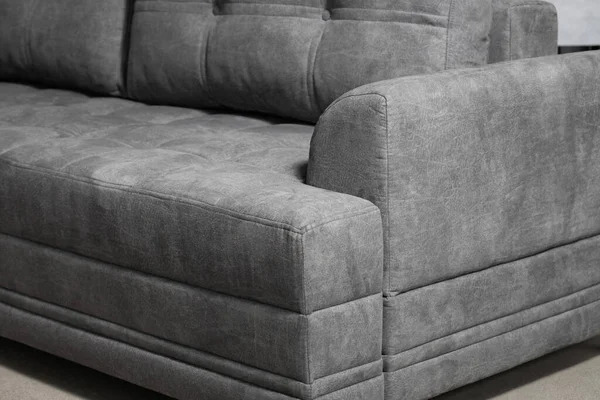 Szara Prosta Sofa Domu — Zdjęcie stockowe