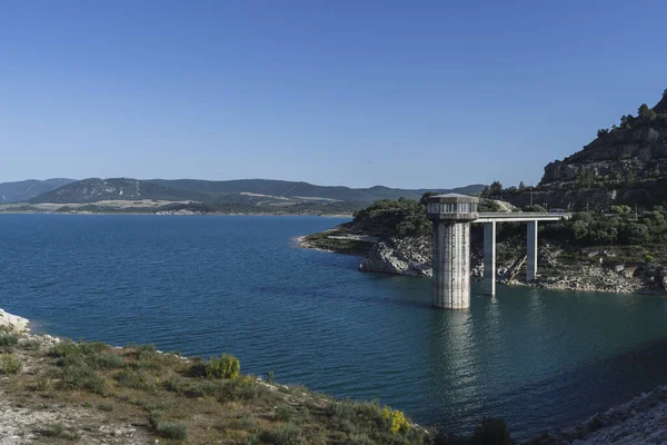 Embalse Guadalcacin Bajo Cielo Azul —  Fotos de Stock