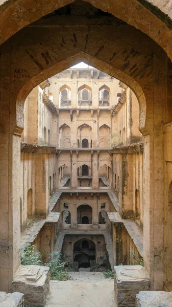 Eine Vertikale Aufnahme Des Schönen Neemrana Fort Palace Rajasthan Indien — Stockfoto