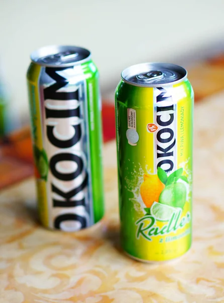 Poznan Polónia Setembro 2013 Okocim Radler Polonês Marca Cerveja Com — Fotografia de Stock