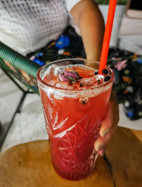 Vertical Closeup Shot Fresh Berry Cocktail — Φωτογραφία Αρχείου