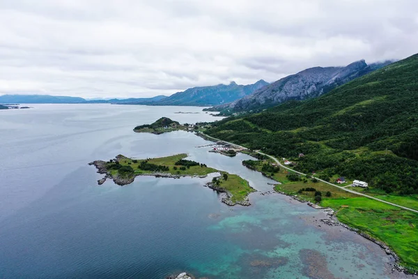Veduta Aerea Drone Che Domina Una Città Polare Nell Arcipelago — Foto Stock