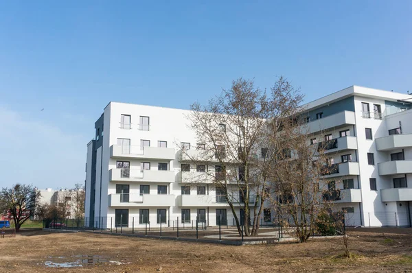 Poznan Poland Apr 2016 Poznan Poland April 2016 Modern Lägenhetsbyggnad — Stockfoto