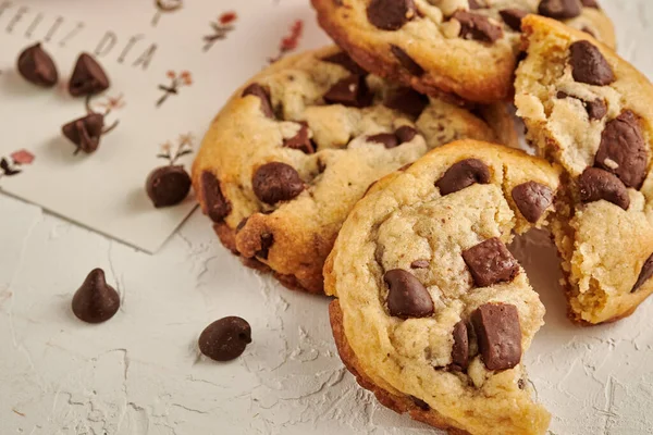 Closeup Shot Chocolate Chip Cookies — Stock Photo, Image