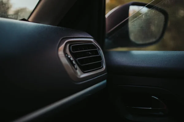 Tiro Close Uma Pequena Ventilação Carro — Fotografia de Stock