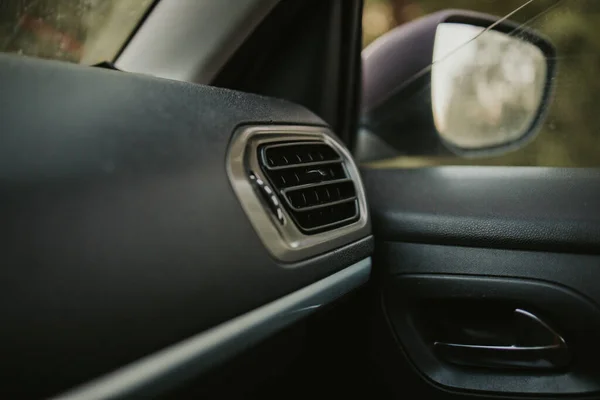 Tiro Close Uma Pequena Ventilação Carro — Fotografia de Stock