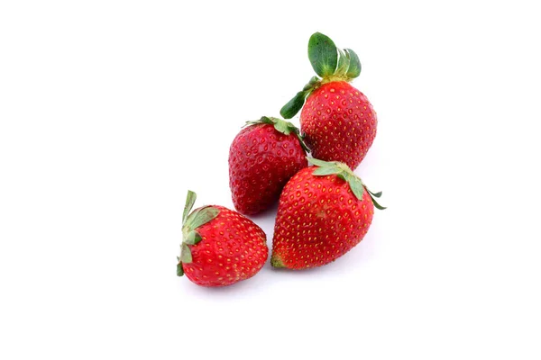 Algunas Fresas Aisladas Sobre Fondo Blanco — Foto de Stock