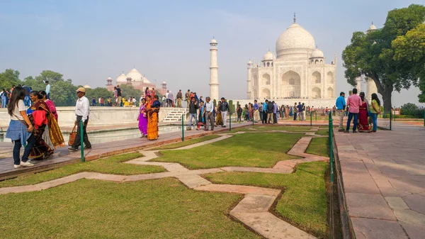 Agra India Noviembre 2015 Taj Mahal Mausoleo Mármol Blanco Marfil —  Fotos de Stock