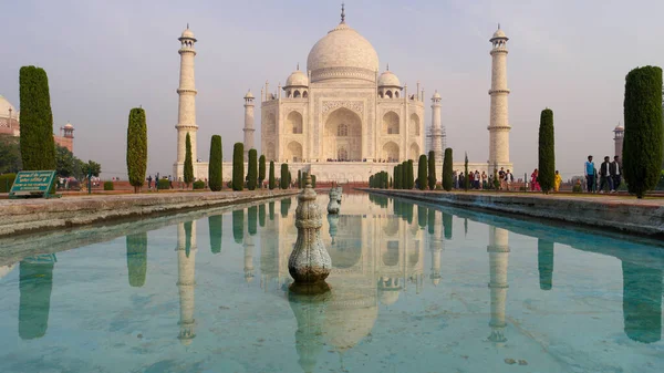 Agra Índia Novembro 2015 Taj Mahal Mausoléu Mármore Branco Marfim — Fotografia de Stock