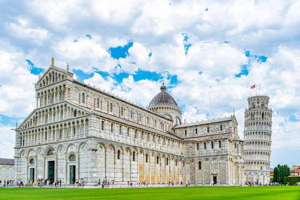 Pisa Katedrali Nin Eğimli Kulesi Ile Güzel Bir Günde Talya — Stok fotoğraf