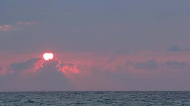 Hermosa Puesta Sol Sobre Mar — Vídeos de Stock