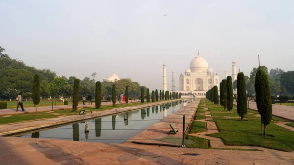 Taj Mahal Elfenben Vit Marmor Mausoleum Södra Stranden Floden Yamuna — Stockfoto