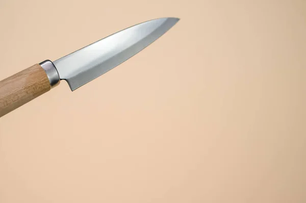 Närbild Bild Klassisk Japansk Kniv Isolerad Rosa Bakgrund Med Copyscape — Stockfoto