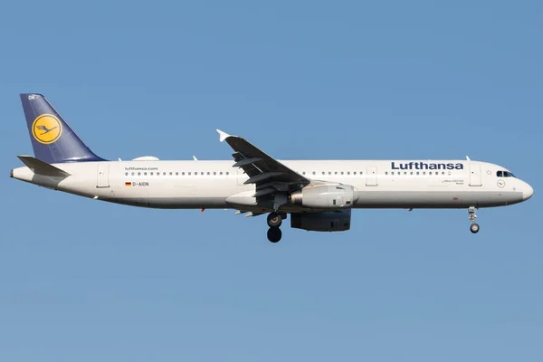 Frankfurt Main Tyskland Nov 2019 Lufthansa Dlh Närmar Sig Frankfurt — Stockfoto