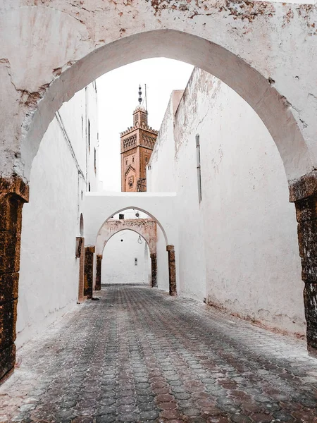 Μια Ατμοσφαιρική Άποψη Των Μαροκινών Δρόμων Λευκά Χρώματα Κατά Διάρκεια — Φωτογραφία Αρχείου
