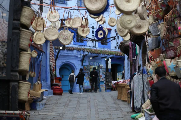 Mercado Tradicional Marroquino Livre Com Bolsas Típicas Feitas Mão — Fotografia de Stock