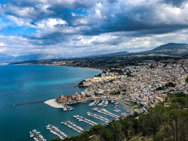 Μια Γραφική Εναέρια Φωτογραφία Της Πόλης Trapani Και Λιμάνι Στη — Φωτογραφία Αρχείου