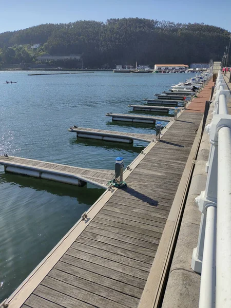 Los Muelles Puerto Tiempo Soleado —  Fotos de Stock