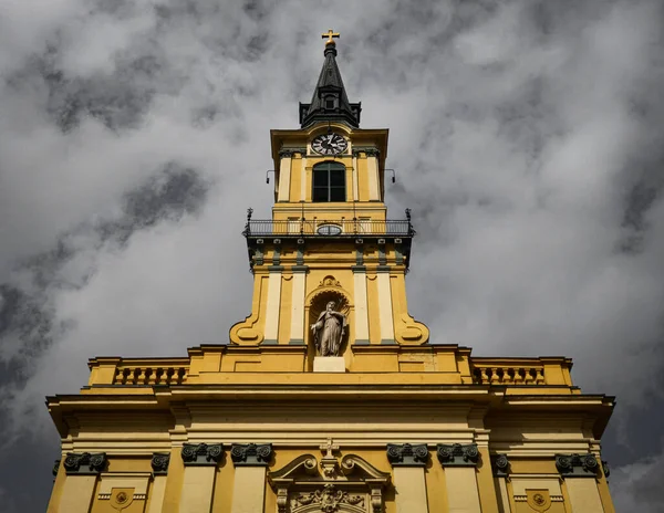 Disparo Bajo Ángulo Iglesia Parroquial Santa Teresa Ávila Budapest Hungría — Foto de Stock