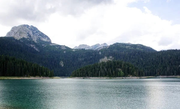 Uma Bela Paisagem Montanhosa Com Lago Durmitor Mendigunea Pitomine Montenegro — Fotografia de Stock