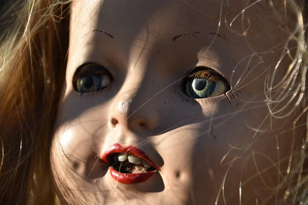 Closeup Creepy Old Doll Face — Stock Photo, Image