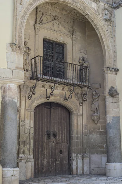Zbliżenie Ujęcia Valdehermoso Palace House Drewniane Drzwi Mieście Ecija Andaluzja — Zdjęcie stockowe