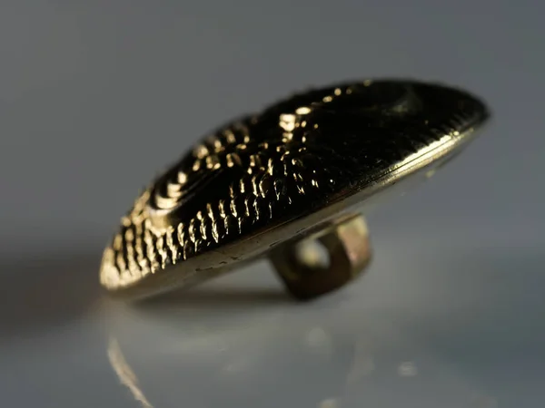 Egy Közelkép Egy Vintage Arany Gombról — Stock Fotó
