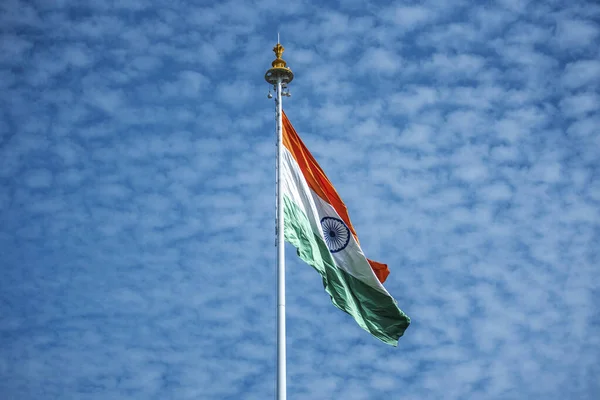 Indická Národní Vlajka Zamračené Modré Obloze — Stock fotografie
