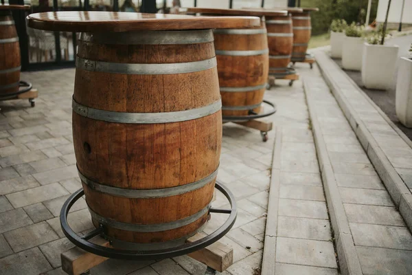 Kafenin Beton Zeminine Kurulmuş Varillerin Sığ Bir Odak Noktası — Stok fotoğraf