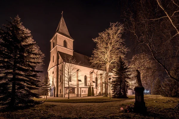 Vue Angle Bas Une Église Nuit Boguszyce Voïvodie Opole Pologne — Photo