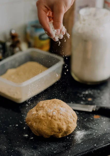 Vertical Shot Hand Sprinkling Flour Dough Ball Table — Stock Photo, Image