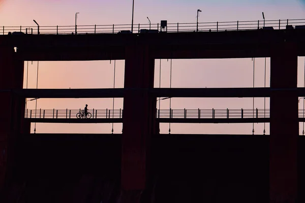 Silhouette Shot Man Bicycle Walking Bridge — Stock Photo, Image