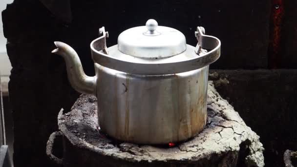 Old Vintage Kettle Fire — Stock Video